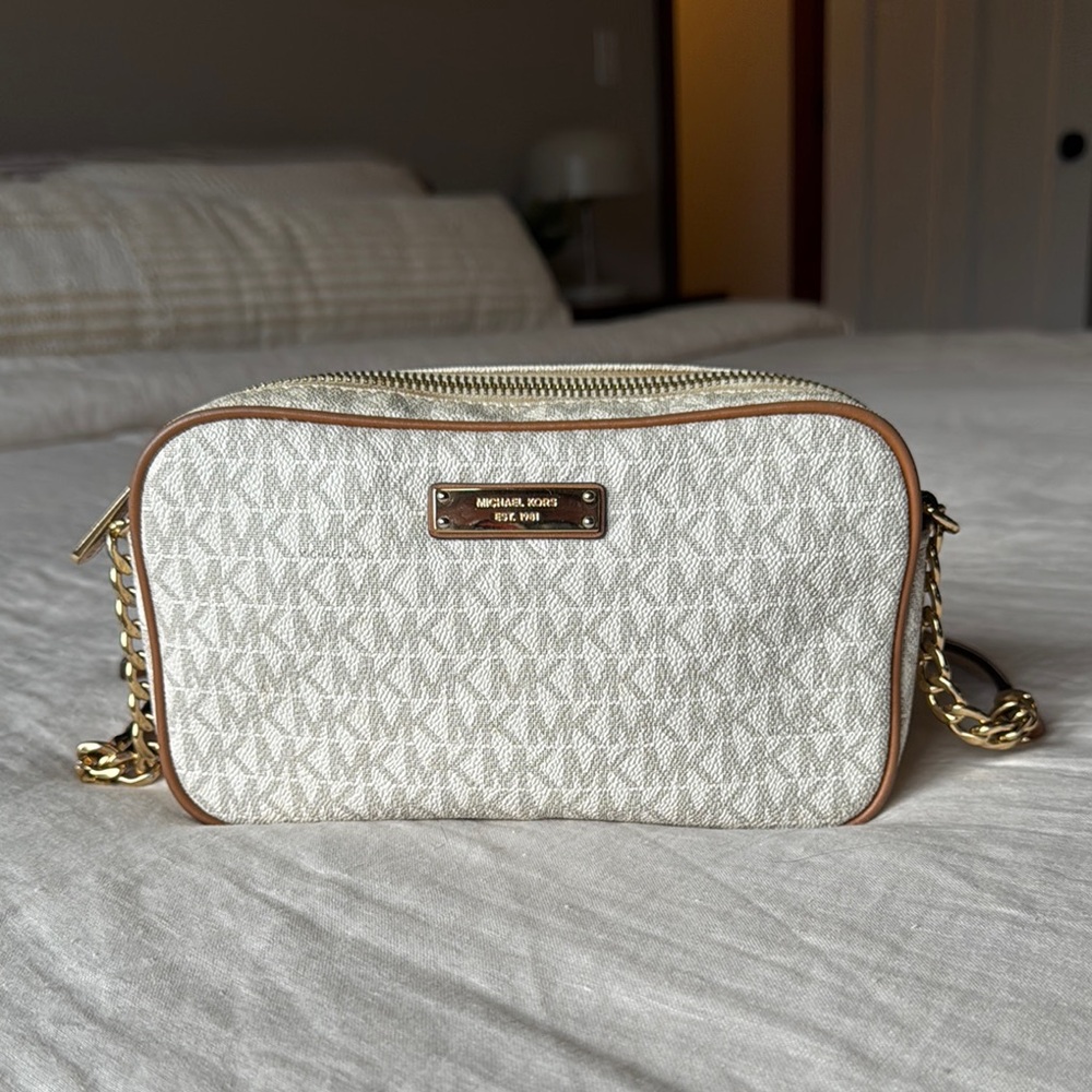 Michael Kors White Crossbody Bag